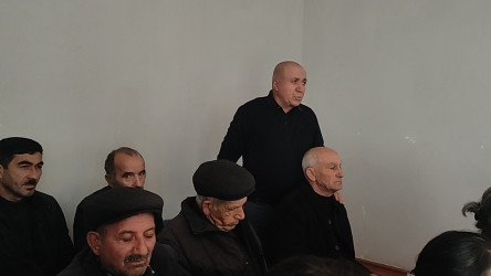 Seymur Orucov Pirili kəndində növbəti dəfə vətəndaşları dinləyib
