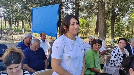 Seymur Orucov vətəndaşların növbəti səyyar qəbullarını Qarahəsənli kəndi və Soyuqbulaq qəsəbəsində keçirib