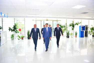 Seymur Orucov Birinci Qarabağ müharibəsi şəhidinin qardaşı və veteranı Nəsimi Həsənovu Qazax şəhərində müalicə aldığı tibb ocağında ziyarət edib
