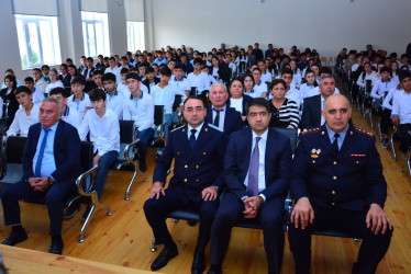 Ağstafada “Uşaq hüquqları” aylığı çərçivəsində “Ümumtəhsil məktəblərində şagird davranış qaydaları, Dini radikalizm, erkən nikahlar,  narkomaniyaya qarşı mübarizə və məişət zorakılığı” mövzusunda maarifləndirici tədbirlər davam etdirilir