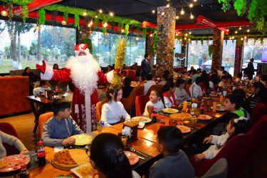 Seymur Orucov qarşıdan gələn yeni il ərəfəsində ağstafalı şəhidlərimizin və qazilərimizin övladları ilə növbəti görüşünü keçirib