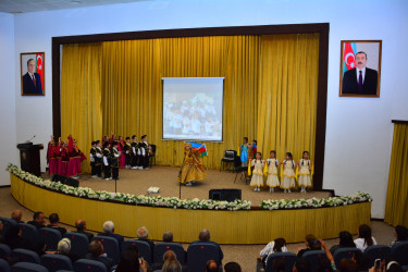 Ağstafada Ulu Öndərin 102-ci ildönümünə həsr olunmuş “Konstitusiyamızın yaranmasında Ümummilli Lider Heydər Əliyevin rolu” mövzusunda ümumrayon tədbiri keçirilib