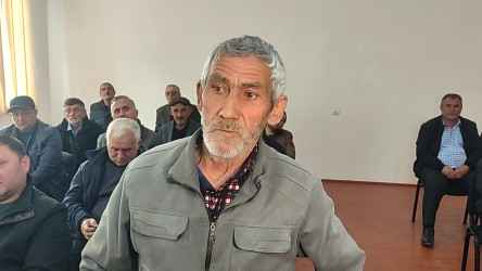 Seymur Orucov Eynallı kəndində növbəti dəfə vətəndaşları dinləyib