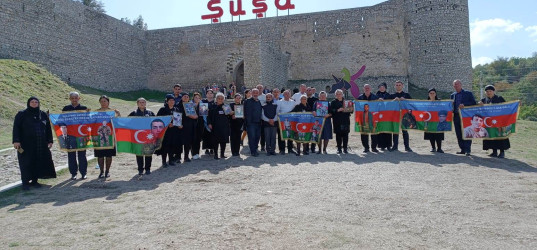 Ağstafalı Vətən müharibəsi şəhidlərinin ailə üzvləri suveren Azərbaycanın qədim diyarları - Şuşa, Xankəndi şəhərlərini və Ağdamı ziyarət ediblər