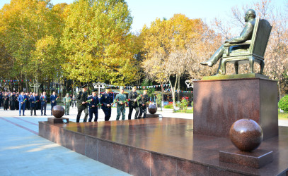 Ağstafalılar 8 Noyabr – Zəfər Gününün beşinci ildönümündə Ümummilli Lider Heydər Əliyevin əziz xatirəsini böyük hörmət və dərin ehtiramla yad ediblər