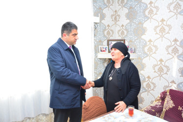 Seymur Orucov sağlamlıq durumu ilə bağlı daha bir şəhidimizin anasına baş çəkib