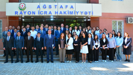 Ağstafada “Heydər Əliyev və dövlət gənclər siyasəti” mövzusunda dəyirmi masa keçirilib