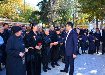 8 Noyabr Zəfər Günündə Ağstafa şəhərində Şəhidlər Memorial Abidə Kompleksi ziyarət olunub, şəhidlərimizin əziz xatirəsi dərin ehtiramla yad edilib