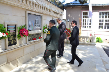 “Qələmi silaha dəyişən müəllim” adlı kitabın təqdimat mərasimi keçirilib.