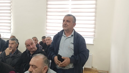 Ağstafanın Gürcüstanla həmsərhəd olan Böyük Kəsik kəndində vətəndaşların növbəti səyyar qəbulu keçirilib