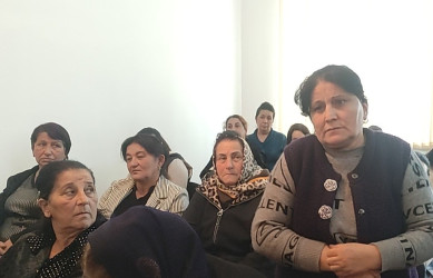 Ağstafada vətəndaşların səyyar qəbulunun növbəti ünvanı Kolxəlfəli kənd yaşayış məntəqəsi olub