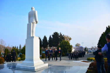 Anım günündə xalqımızın Ümummilli Lideri Heydər Əliyevin əziz xatirəsi Ağstafada da dərin hörmət və ehtiramla yad olunur