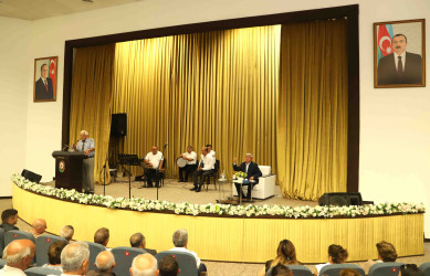 Ağstafada ilk Xalq şairimiz, tanınmış dramaturq və ictimai xadim Səməd Vurğunun 120 illik yubileyi qeyd olunub