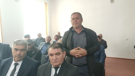 Ağstafa RİH başçısı vətəndaşların növbəti səyyar qəbulunu Eynallı kəndində keçirib