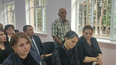 Ağstafa RİH başçısı Qaçaq Kərəm kəndində vətəndaşların təklif və müraciətlərini dinləyib