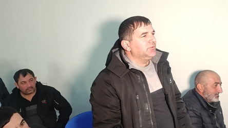 Seymur Orucov vətəndaşların növbəti səyyar qəbulunu Göycəli kəndində keçirib