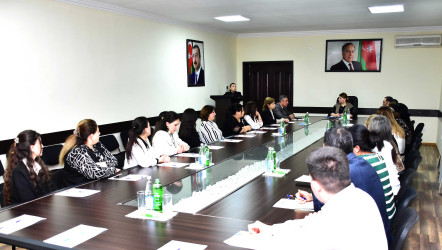  Ağstafa Rayon İcra Hakimiyyəti başçısı yanında Uşaq hüquqlarını müdafiəsi üzrə komissiyanın əməkdaşlarının və Uşaqlarla işləyən mütəxəssislərin peşəkarlığının artırılması məqsədi ilə təlim təşkil edilmişdir