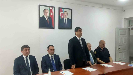 Ağstafa RİH başçısı Qaçaq Kərəm kəndində vətəndaşların təklif və müraciətlərini dinləyib