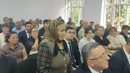 Ağstafa RİH başçısı Qaçaq Kərəm kəndində vətəndaşların təklif və müraciətlərini dinləyib