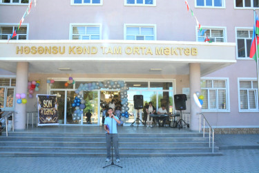 Bu gün Ağstafanın da ümumi təhsil müəssisələrində “Son zəng” sədaları hər kəs üçün bayram ab-havası yaşatdı