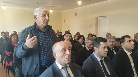 Ağstafada vətəndaşların növbəti səyyar qəbulu Aşağı Kəsəmən kənd yaşayış məntəqəsində baş tutub