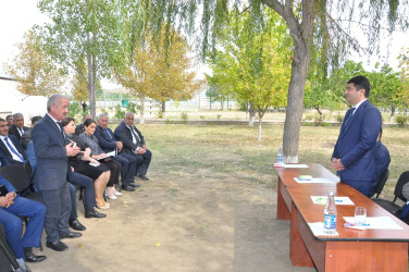 Seymur Orucov Saloğlu qəsəbəsində vətəndaşların növbəti səyyar qəbulunu keçirib