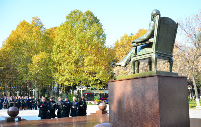 Ağstafalılar 8 Noyabr – Zəfər Gününün beşinci ildönümündə Ümummilli Lider Heydər Əliyevin əziz xatirəsini böyük hörmət və dərin ehtiramla yad ediblər