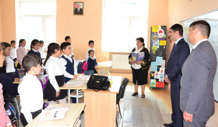 Ağstafalı şagirdlərin təqdimatında ulu öndər Heydər Əliyevin DTK-dakı fəaliyyətinə həsr olunmuş tamaşa nümayiş etdirilib