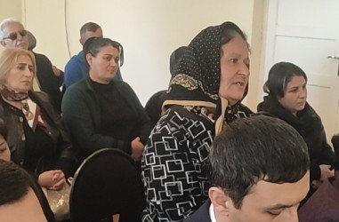 Ağstafada vətəndaşların növbəti səyyar qəbulu Aşağı Kəsəmən kənd yaşayış məntəqəsində baş tutub