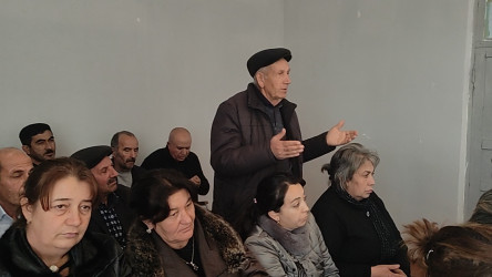 Seymur Orucov Pirili kəndində növbəti dəfə vətəndaşları dinləyib