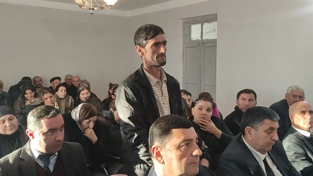 Seymur Orucov Pirili kəndində növbəti dəfə vətəndaşları dinləyib