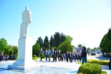 Ağstafalılar doğum günündə Ümummilli Lider Heydər Əliyevin əziz xatirəsini böyük hörmət və dərin ehtiramla yad ediblər