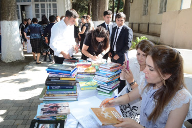 Ağstafa Rayon İcra Hakimiyyəti yanında İctimai Şuranın start verdiyi humanitar xarakterli "Hərəyə bir kitab" aksiyasına bu gündən etibarən start verilib