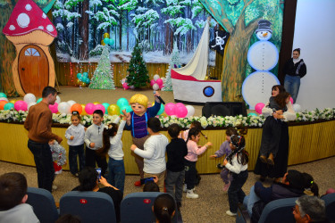 Ağstafada şəhidlərimizin və qazilərimizin övladları, fiziki qüsurlu və aztəminatlı ailələrin uşaqları üçün Yeni il şənliyi təşkil olunub