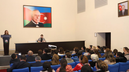 Ölkəmizdə ənənəvi “Gender əsaslı zorakılığa qarşı 16 günlük fəallıq” kampaniyası çərçivəsində Ağstafada “Hər Fərd, Bərabər Hüquq” mövzusunda maarifləndirici tədbir keçirilib