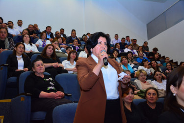 Ağstafada Ulu Öndərin 102-ci ildönümünə həsr olunmuş “Konstitusiyamızın yaranmasında Ümummilli Lider Heydər Əliyevin rolu” mövzusunda ümumrayon tədbiri keçirilib