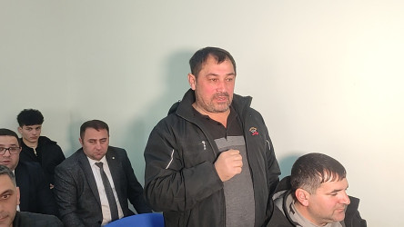 Seymur Orucov vətəndaşların növbəti səyyar qəbulunu Göycəli kəndində keçirib