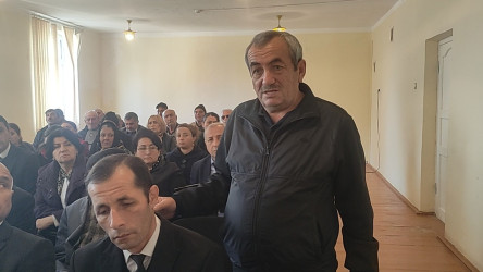 Ağstafada vətəndaşların növbəti səyyar qəbulu Aşağı Kəsəmən kənd yaşayış məntəqəsində baş tutub