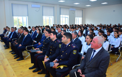 Ağstafada “Uşaq hüquqları” aylığı çərçivəsində “Ümumtəhsil məktəblərində şagird davranış qaydaları, Dini radikalizm, erkən nikahlar,  narkomaniyaya qarşı mübarizə və məişət zorakılığı” mövzusunda maarifləndirici tədbirlər davam etdirilir