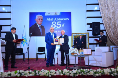 Ağstafada Yeni Azərbaycan Partiyasının veteranı Akif Abbasovun anadan olmasının 85 illik yubileyi qeyd olunub