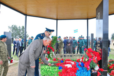 Bu gün Vətən Müharibəsi qəhrəmanı şəhid Azər Nazim oğlu Yusiflinin anım günüdür.