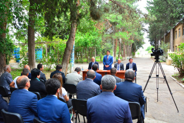 Seymur Orucov vətəndaşların növbəti səyyar qəbulunu Qaçaq Kərəm kənd kəndində keçirib