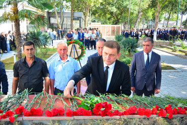 27 Sentyabr – Anım Günündə Ağstafada Şəhidlər Memorial Abidə Kompleksi ziyarət olunub