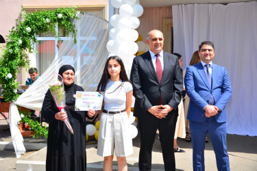 Cari tədris ilinin başa çatması münasibəti ilə ümumi təhsil müəssisələrində “Son zəng” tədbirləri keçirilib