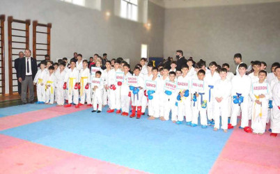 Ağstafada ümummilli lider Heydər Əliyevin anadan olmasının 99-cu ildönümü münasibəti ilə uşaq və yeniyetmələr arasında karate-do üzrə açıq turnir keçirilib.