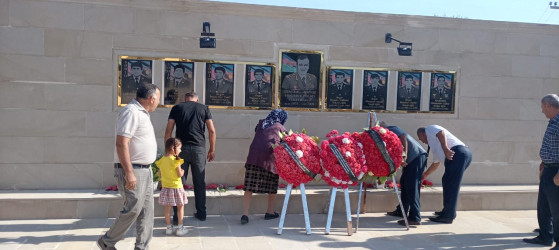 Ağstafada şəhidlərimizin məzarları ziyarət olunub, ailə üzvlərinə baş çəkilib