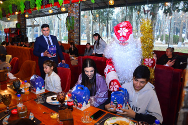 Seymur Orucov qarşıdan gələn yeni il ərəfəsində ağstafalı şəhidlərimizin və qazilərimizin övladları ilə növbəti görüşünü keçirib