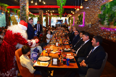 Seymur Orucov qarşıdan gələn yeni il ərəfəsində ağstafalı şəhidlərimizin və qazilərimizin övladları ilə növbəti görüşünü keçirib