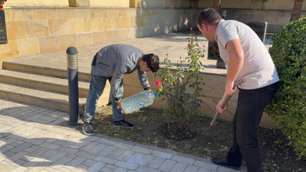 27 sentyabr- Anım Günü ilə əlaqədar Ağstafada şəhidlərimizin məzarları və xatirə abidələri ətrafında müvafiq abadlıq işləri həyata keçirilir