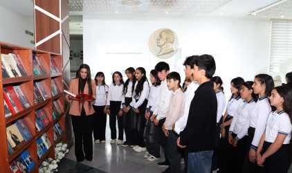 Ağstafalı yuxarı sinif şagirdləri üçün “Heydər Əliyev müasir Azərbaycanın memarı və qurucusudur” mövzusunda növbəti maarifləndirici dərs keçirilib